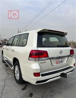 تويوتا لاندكروزر